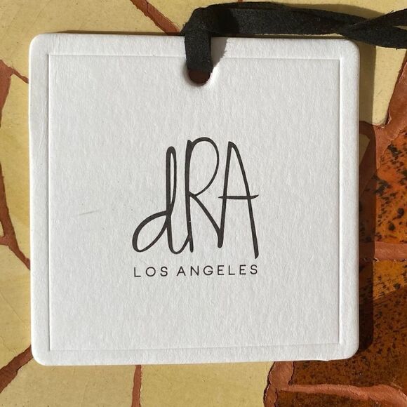 dRA LOS ANGELES WHITE EYELET/LACE FLOWER PATTERN SKIRT Large Cottagecore NWT - Picture 4 of 6